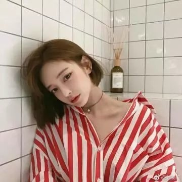 女学生和亨利先生